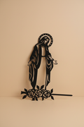 Virgin Mary Metal Art – Beige Surface